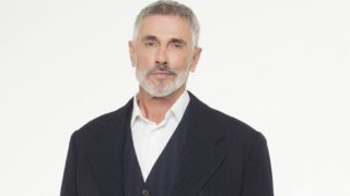 Μόνο στο Yupiii! Σταύρος Ζαλμάς: &quot;Δουλεύω 47 χρόνια - Δεν αναγκάστηκα να ρίξω νερό στο κρασί μου&quot;