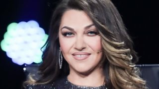 Η Καίτη Γαρμπή έγινε 60 ετών! Το "ατόφιο χρυσάφι" της ελληνικής μουσικής σκηνής έχει γενέθλια