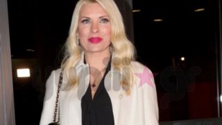 Ελένη Μενεγάκη
: Ποζάρει με τη Λάουρα μπροστά στον φακό για πρώτη φορά μετά από χρόνια!