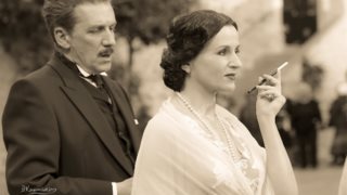 Φλόγα και άνεμος | Η κηδεία του Παπανδρέου αφορμή για πολιτικές διενέξεις και λαϊκές διαδηλώσεις