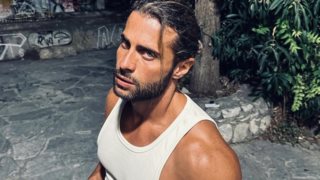 Γενέθλια στο Κάιρο για τον Κωνσταντίνο Βασάλο με τη σύντροφό του, Μαρία Παπαγεωργίου