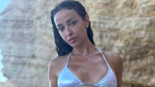 Η Ελένη Φουρέιρα σε καλοκαιρινές στιγμές με τον Αλμπέρτο Μποτία και τον γιο τους