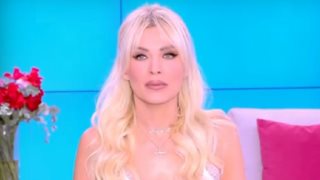 Η Κατερίνα Καινούργιου σχολιάζει τις αλλαγές στο σώμα της - "Εγείρεις ερωτήματα τώρα"