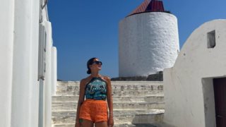 Η Σταματίνα Τσιμτσιλή δείχνει το "σκληρό" backstage των άψογων φωτογραφιών της: "Τι τραβάμε για μια φωτο"