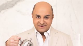 Ο Μάρκος Σεφερλής γιορτάζει τα γενέθλιά του με σπάνιες φωτογραφίες από την παιδική του ηλικία: &quot;Ευτυχώς που ξέχασα να μεγαλώσω&quot;