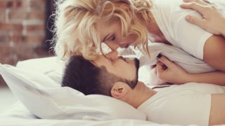 Σε ποια ηλικία άντρες και γυναίκες φτάνουν στο σεξουαλικό τους peak: Νέα μελέτη καταρρίπτει τους μύθους!