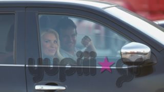 Ελένη Μενεγάκη &amp; Μάκης Παντζόπουλος: Οι κοινές φωτογραφίες κατά την αναχώρησή τους για την Άνδρο!