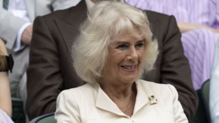 Hollywood Report | Η βασίλισσα με διάσημη παρέα, ο πρίγκιπας στο γήπεδο &amp; οι Jonas στον γάμο της χρονιάς