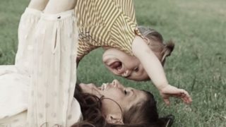 MamaPost by the Mamagers: «Επιβάλλεται να παραχαϊδεύουμε τα παιδιά κάτω των 18μηνών»