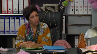 Έλα στη Θέση μου: Τι θα γίνει στα επόμενα επεισόδια:  Η Μένη με το σατανικό της σχέδιο θέλει να ξεφορτωθεί τη Ρενάτα και την Αιμιλία!