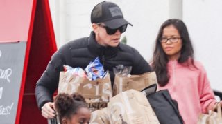 Hollywood Report: Η καμουφλαρισμένη Kate Hudson &amp; η Charlize Theron στο μανάβικο