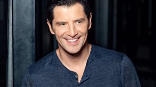 Σάκης Ρουβάς: Μιλάει για το πρόβλημα υγείας του γιου του