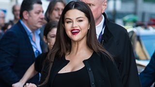 "Δεν έχω να βάλω κάποια λεζάντα" | Η φωτογραφία της Selena Gomez με νυφικό που "έσπασε" το Instagram