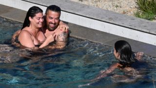 Παιχνίδια στο νερό για την οικογένεια Αιβάζη-Κορινθίου