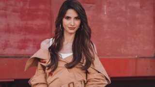 Η τάση της καμπαρντίνας που θα φορεθεί φέτος πολύ | Ο τρόπος που επέλεξε η Ηλιάνα Παπαγεωργίου