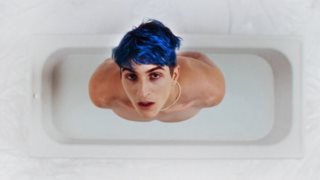 Νικόλας Βαρθακούρης: Ο μικρότερος γιος του Γιάννη Πάριου και της Σοφία Αλιμπέρτη κυκλοφόρησε το πρώτο του τραγούδι