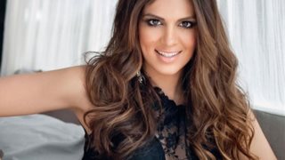 Πώς Ήταν Και Πώς Έγινε: Σταματίνα Τσιμτσιλή: Η εξέλιξή της από τα πρώτα της βήματα ως σήμερα σε φωτογραφίες!