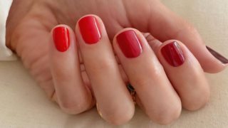 Νύχια Φθινοπώρου: 10 κομψά μανικιούρ που πρέπει να δοκιμάσετε φέτος το φθινόπωρο