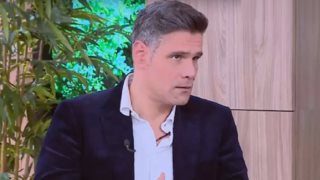 Ο Δημήτρης Ουγγαρέζος στη Φαίη Σκορδά: &quot;Είναι ύβρις με το δικό σου το σώμα να φοράς αυτό&quot;