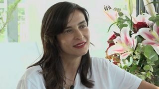 Αντιγόνη Κουλουκάκου: Ένα μήνυμα με προσέβαλε πολύ. Θύμωσα γιατί είπα, δεν είσαι εσύ αυτό. Το κορμί, το βρακί και ό,τι βρίσκεται μέσα στο βρακί είναι δικό σου, οπότε ποιος νομίζει ότι είναι;