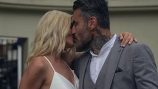 Γιώργος Μαυρίδης &amp; Κρίστη Καθάργια πιο ευτυχισμένοι από ποτέ στον γάμο τους! Φωτογραφίες