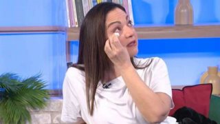 Λύγισε στον αέρα η Ελένη Καρακάση: &quot;Είμαι στη διαδικασία υιοθεσίας, δεν ήθελα να το πω&quot;