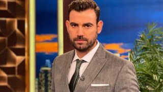 Νίκος Πολυδερόπουλος: "Πέρασα δύσκολα χρόνια, µε πολλή τιµωρία - Δεν ήθελα να πάω σχολείο γιατί οι καθηγητές µε χτυπούσαν"