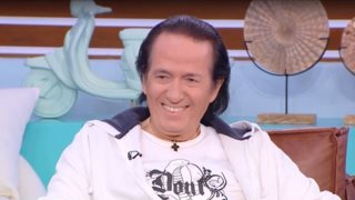 Πασχάλης: &quot;Συγκινήθηκα όταν είδα τη Μαρινέλλα να πέφτει - Είναι μεγάλη τιμή να πέσεις πάνω στη σκηνή&quot;