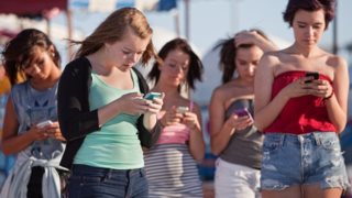 Πόσο χρόνο περνά ο κόσμος στο Instagram...: ...κάνοντας edit στις φωτογραφίες