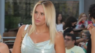 Η Έλενα Ασημακοπούλου στην πρώτη δημόσια εμφάνιση μετά την ανακοίνωση του διαζυγίου