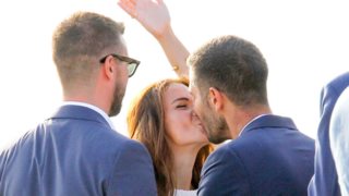 Άννα Μπουσδούκου &amp; Σταύρος Ιωαννίδης: Όλες οι φωτογραφίες από τον γάμο στην Αντίπαρο