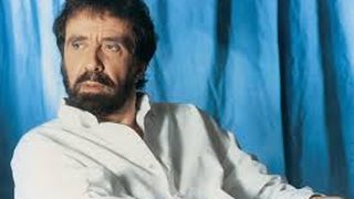 Πέθανε ο σπουδαίος τραγουδιστής Αντώνης Καλογιάννης