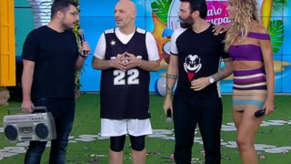 Νίκος Μουτσινάς: Αυτό είναι το νέο τραγούδι που γράφτηκε για την εκπομπή του!