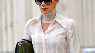 Victoria Beckham: Απογείωσε το μονοχρωματικό look
