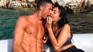 Cristiano Ronaldo: Οι πρώτες φωτογραφίες από τις διακοπές του στην Ελλάδα!