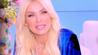 Κατερίνα Καινούργιου: "Το τι βρισίδια μου έριξε. Με κοιτούσε ο κόσμος. Τι πατσαβούρα με είπε..."