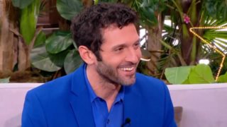 Δημήτρης Μοθωναίος: Δεν έχω καμία ματαιοδοξία για να βγω με αυτό το μαλλί στην &quot;Παραλία&quot;