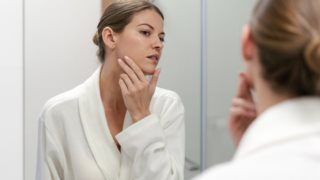 Αυτές είναι με διαφορά οι καλύτερες μάσκες προσώπου για ακμή