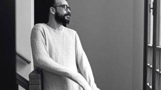 Πάνος Μουζουράκης: «Πάντα φοβόμουν να ακούσω το &quot;μπράβο&quot; από τον πατέρα μου.  Νόμιζα ότι τα έκανα όλα για να του αποδείξω ότι μπορώ να τα καταφέρω»