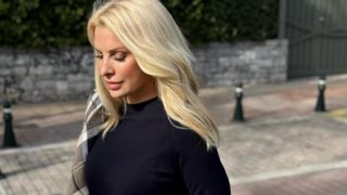 Η Ελένη Μενεγακη για πρωινή βόλτα στην Κηφισιά