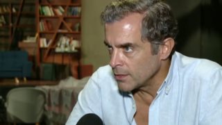 Κωνσταντίνος Μαρκουλάκης: Μιλά για όλα! Το «Λόγω Τιμής», η ηλικία του &amp; η ευτυχία που άργησε να έρθει στη ζωή του