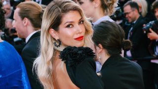 Η Βάσια Κωσταρά αποδεικνύει πως ένα elegant festive look δεν θέλει κόπο, θέλει τρόπο