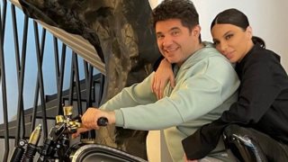 Κέλλυ Κελεκίδου &amp; Νίκος Κουρκούλης γιόρτασαν την επέτειο του γάμου τους - Οι throwback φωτογραφίες με την Ελένη Μενεγάκη