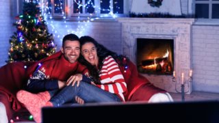 Η παράδοση του φιλιού κάτω από το γκι και η αφροδισιακή του προέλευση