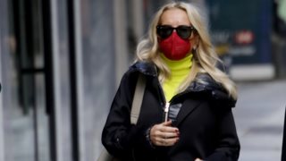 Η Μαρία Μπεκατώρου για ψώνια στο κέντρο της Αθήνας, λίγο πριν την πρεμιέρα του "The Chase"