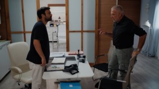 Η γη της ελιάς | Η Ασπασία παραγγέλνει συμβόλαιο θανάτου εναντίον του Δημοσθένη