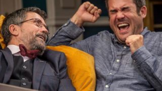 «Δείπνο Ηλιθίων»: Επιστρέφει στο θέατρο ΚΑΠΠΑ για 60 παραστάσεις!