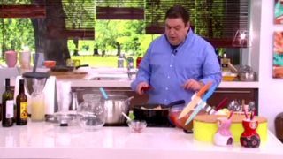 Συνταγή για κερκυραϊκή παστιτσάδα με κόκορα από τον Χριστόφορο Πέσκια: Τα υλικά και ο τρόπος εκτέλεσης σε ένα video