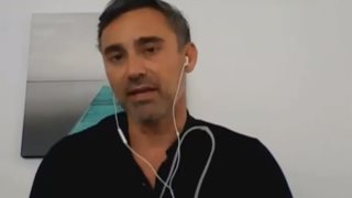 Γιώργος Καπουτζίδης | Το άγνωστο περιστατικό, η απάντηση στην "κακιά αδερφή" &amp; τα προβλήματα: "Δέχτηκα την πιο ακραία επίθεση που έχει γίνει σε άνθρωπο της τηλεόρασης"