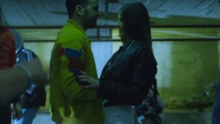 Νικηφόρος
: Αγκαλιά με παίκτρια του GNTM μπροστά στην κάμερα!